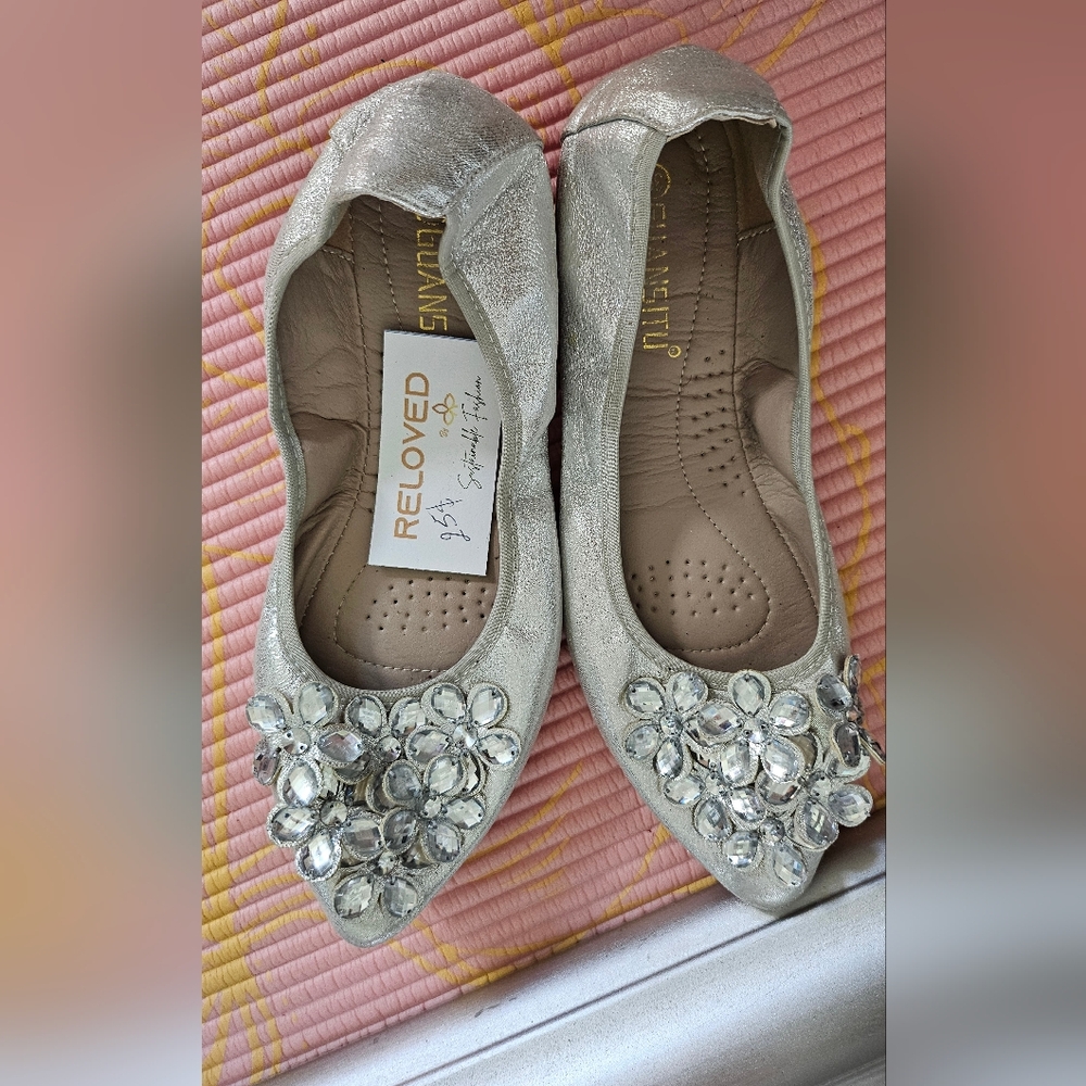 Elegant Silver Flats with Crystal Embellishments